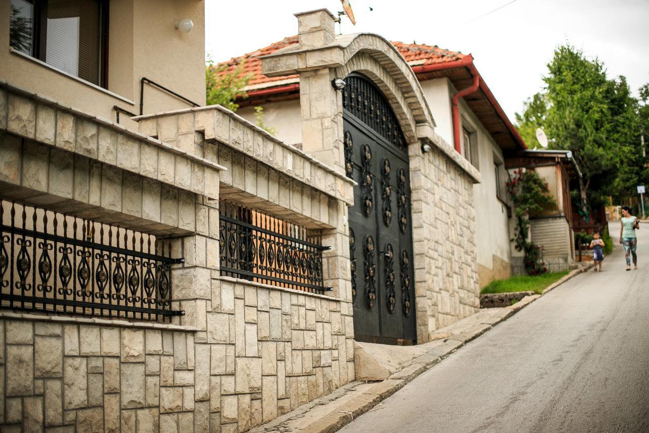 Aisha And Fatih Apartment